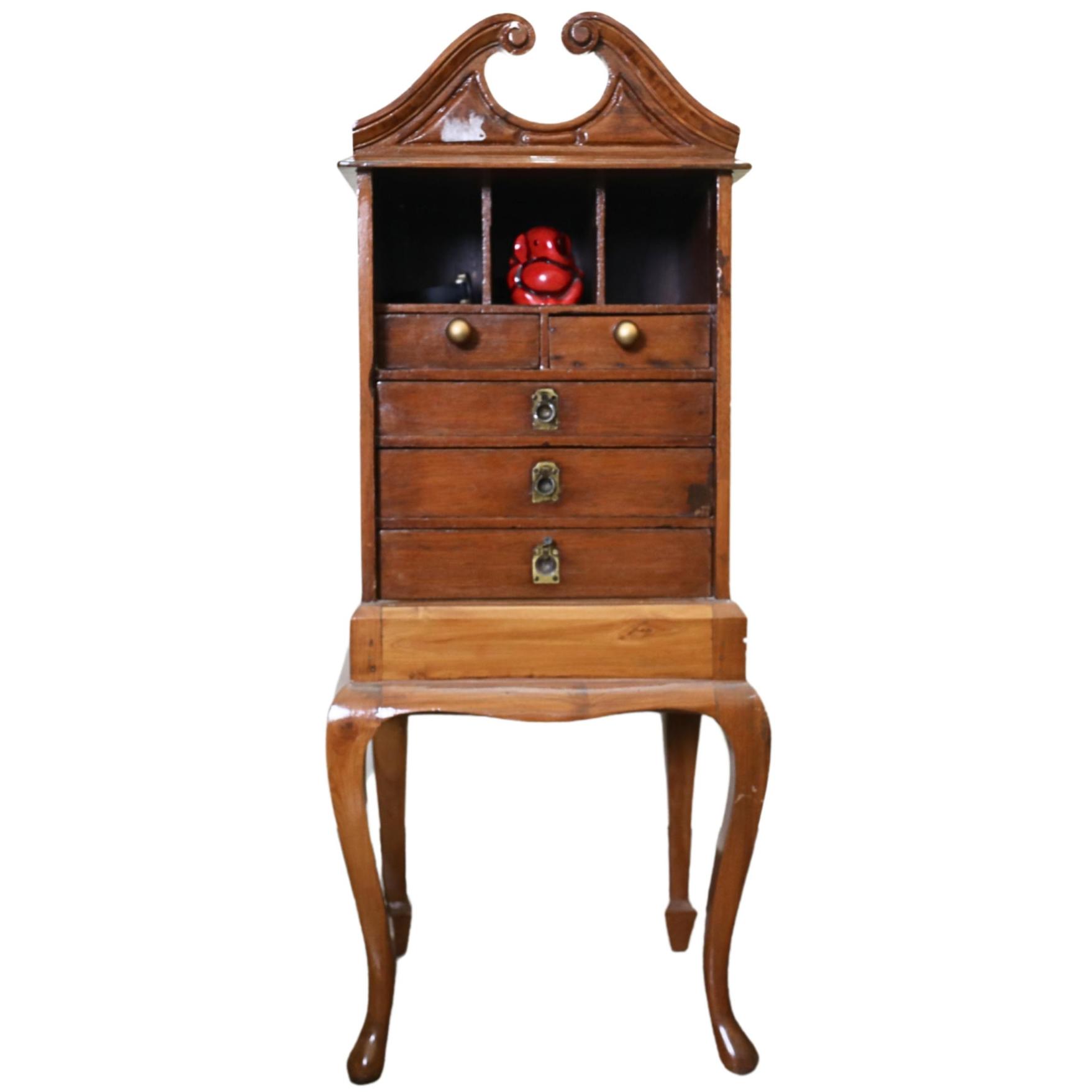 Unique Bedside Organiser