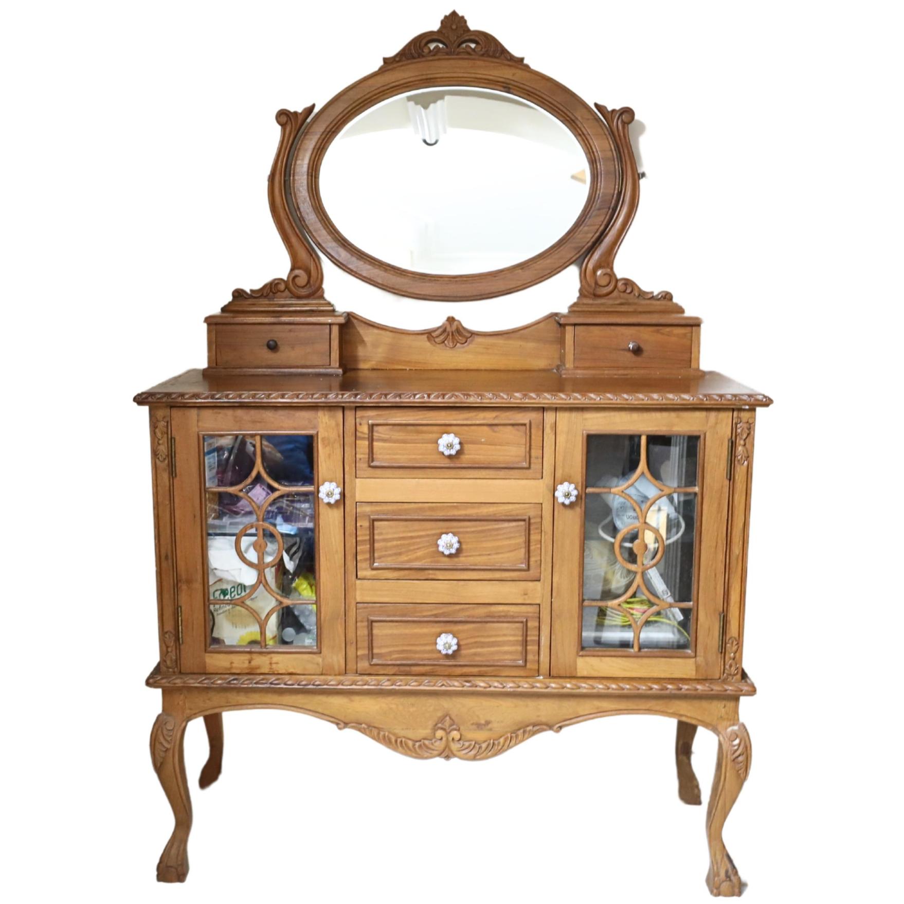 Eagle shaped dressing table
